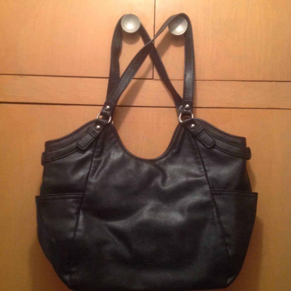 Relic. Smooth Black tote